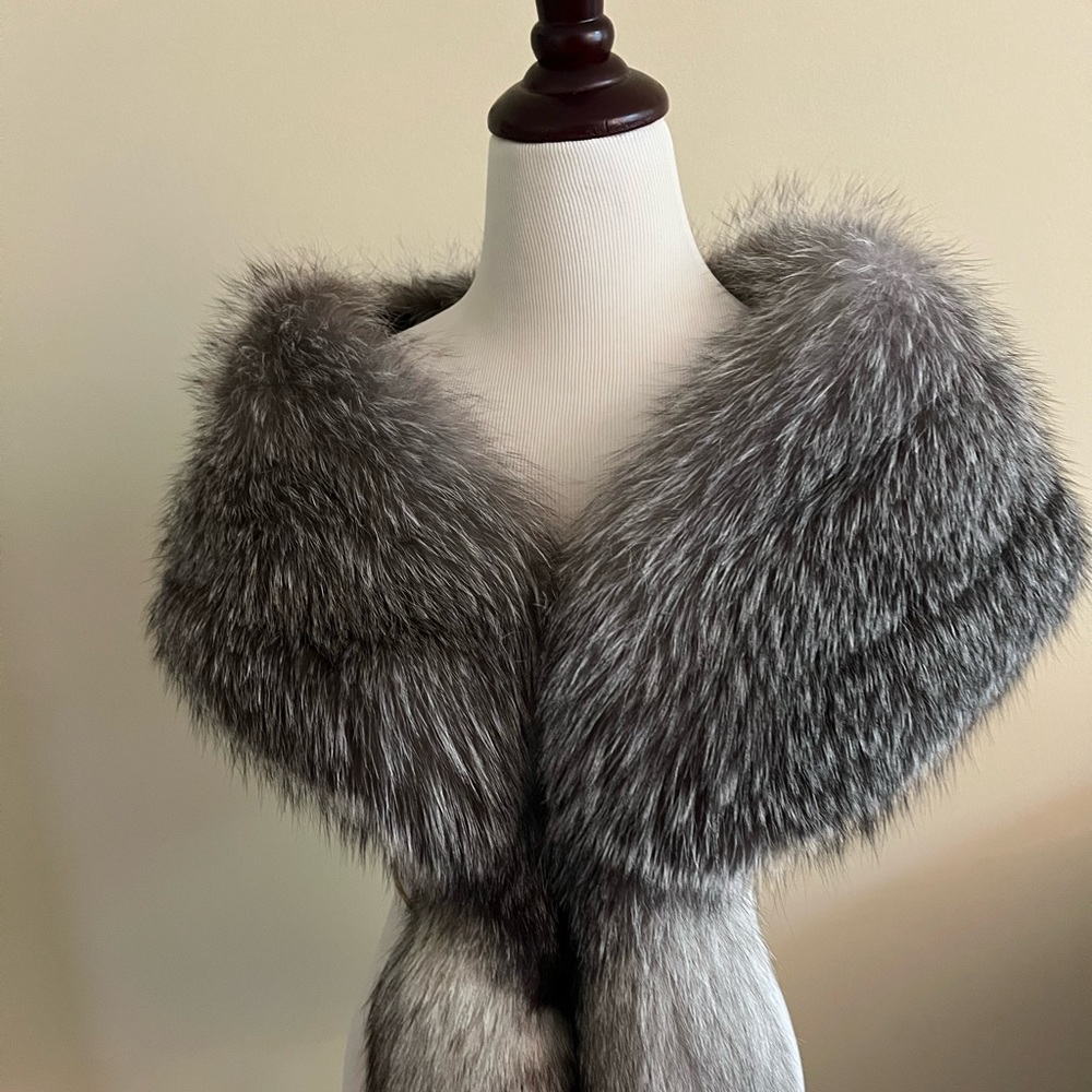 Real silver fox fur Stole/ Shawl/ Wrap